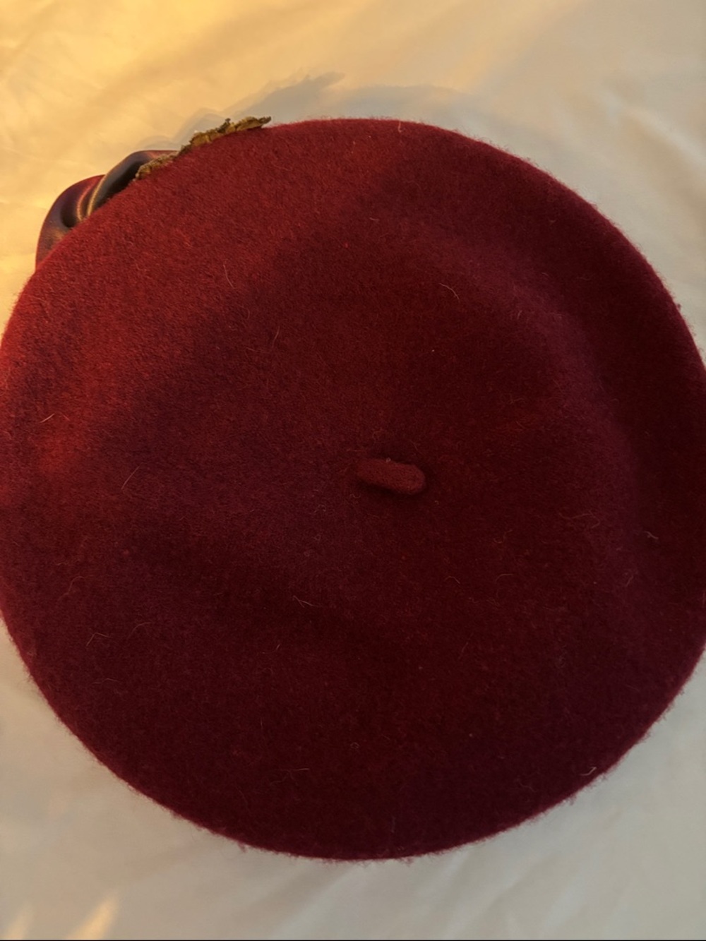 Vintage Wool Beret in wine color - Picture 4 of 4